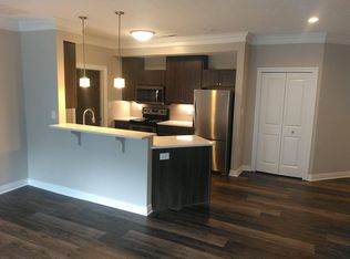 124 Frankfort Sq, Columbus, OH 43206