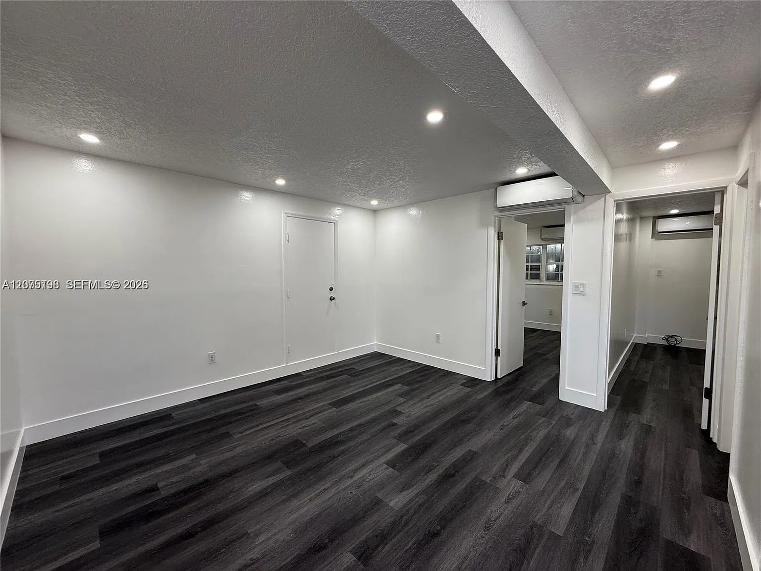 Twelfth St Manors 1st Add — Photo 3