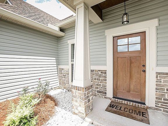 4th image of 3879 Karaline Cir