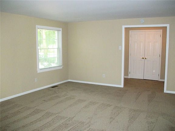 5th image of 7565 Keating Dr