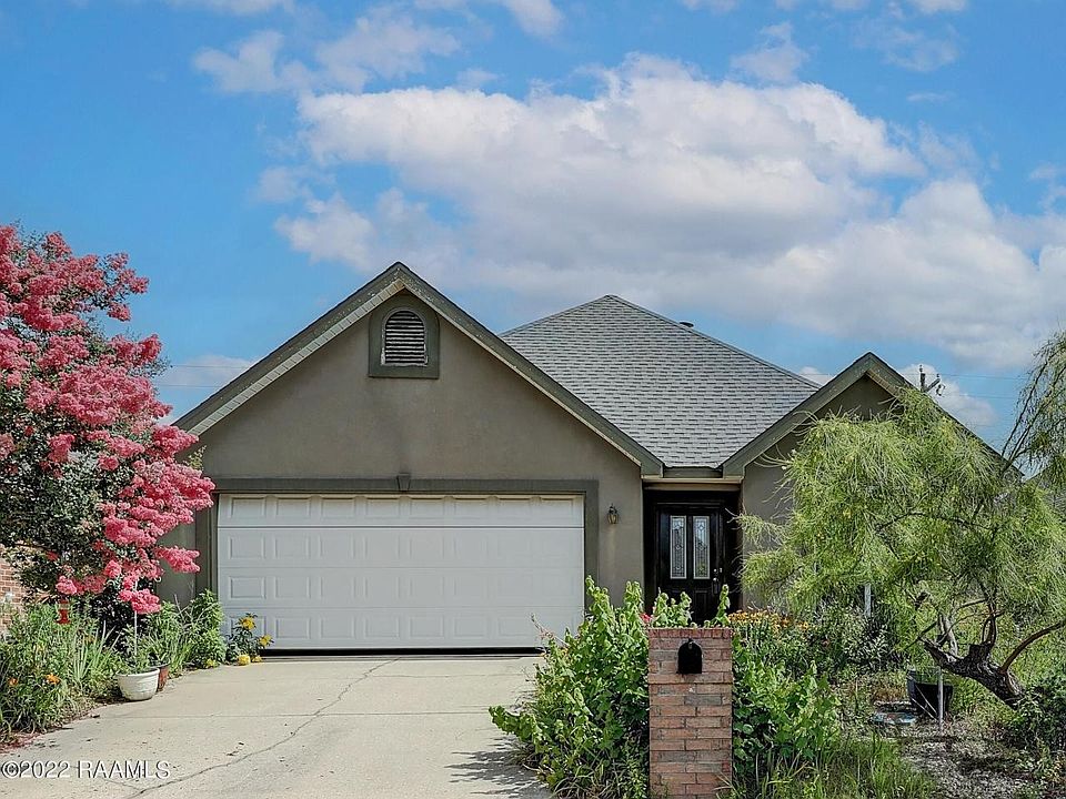 1st image of 118 Boulder Dr