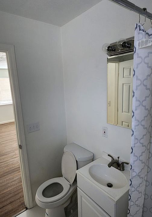 1st image of 907 James Ave #A & B