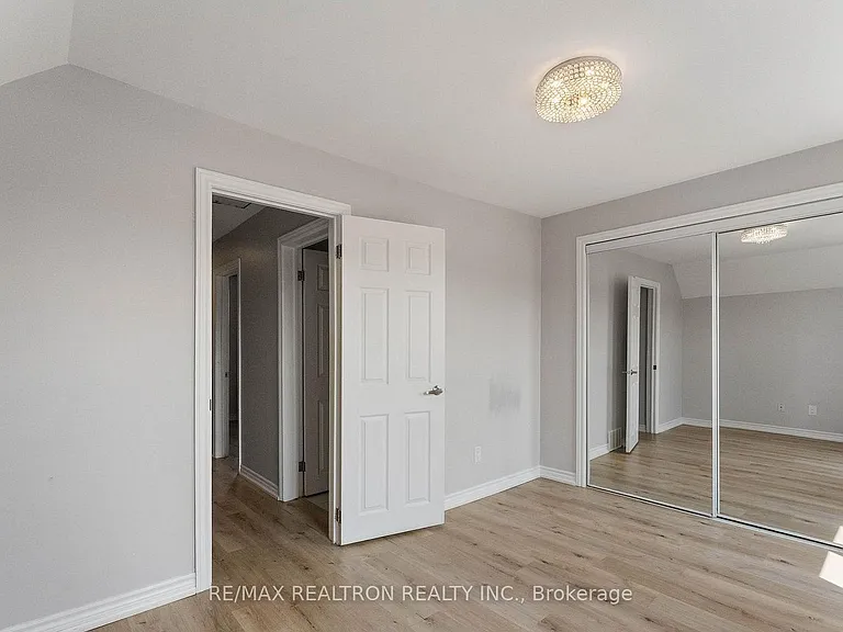 1045 Cannon St E #1 — Photo 15