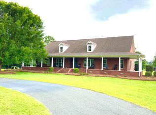 5299 County Line Rd, Wray, GA 31798