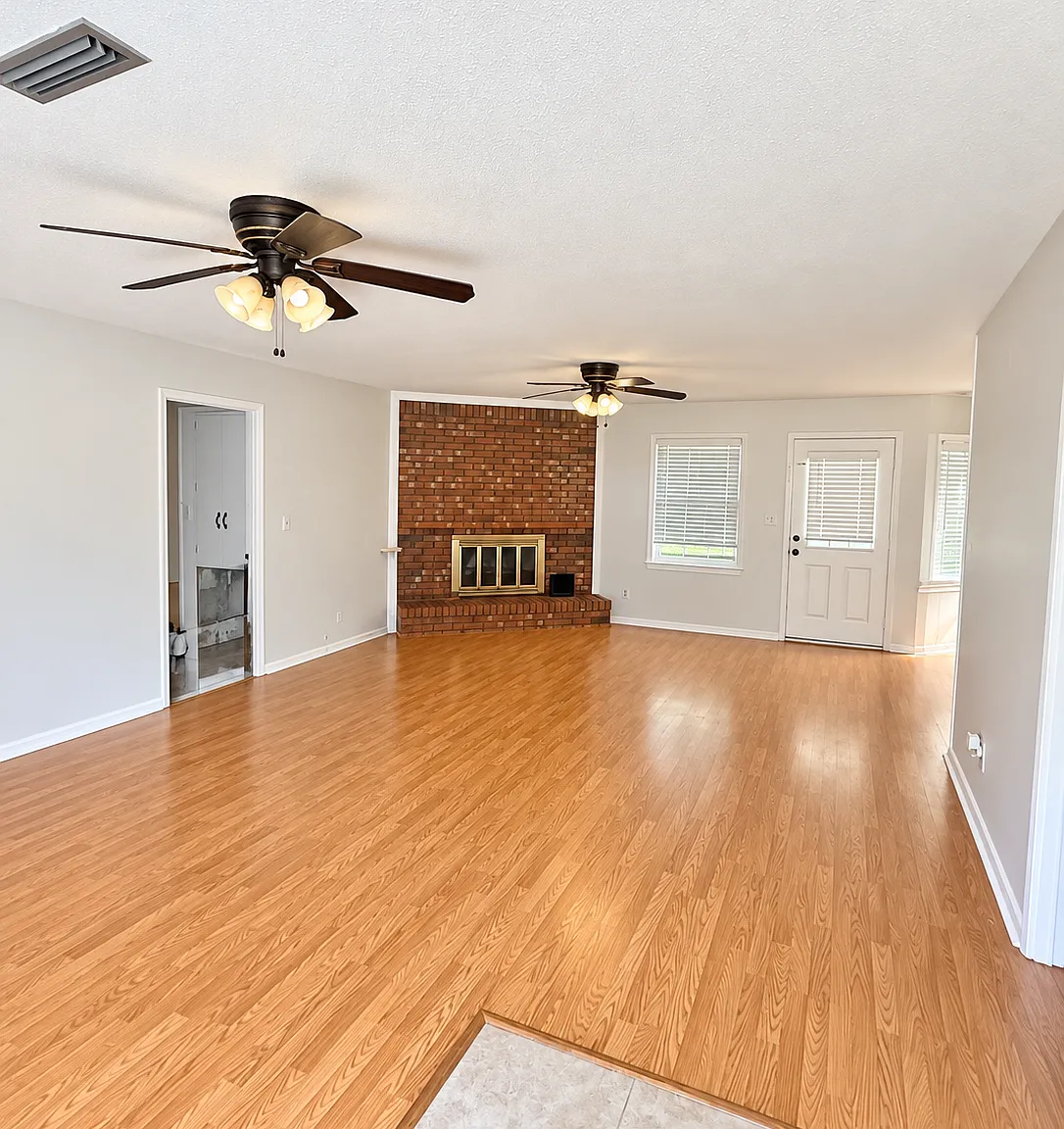 3 bed, 1320 sqft, $1,350 — Photo 3
