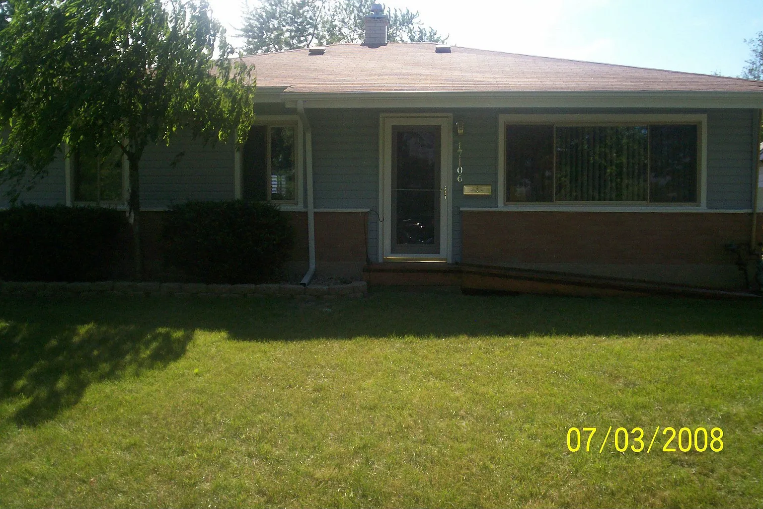 17106 Roy St photo 1