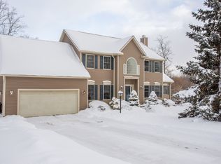 1210 Windward Ln, Kent, OH 44240