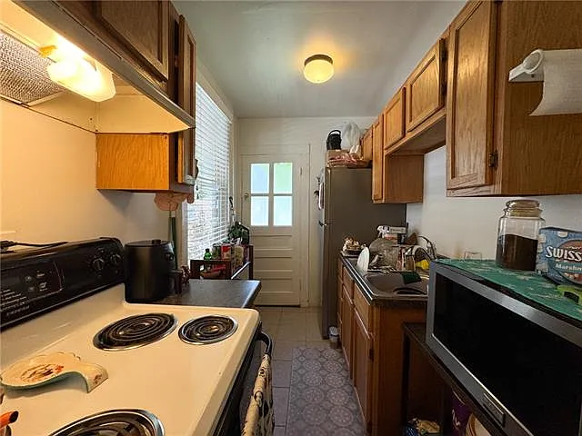 2933 Saint Philip St #B — Photo 11