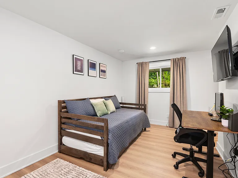 6318 Fairfield Dr — Photo 18