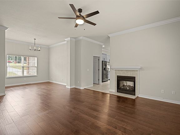 3rd image of 54 Merritt Dr