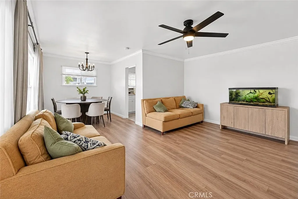 3 bed, 1112 sqft, $3,500 — Photo 4