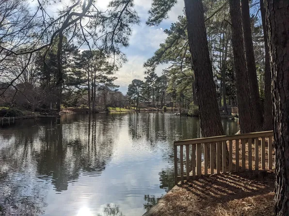904 Poquoson Cir, Virginia Beach, VA 23452