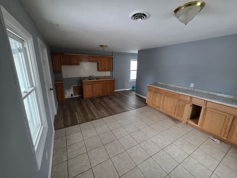 176 S Pence St — Photo 10