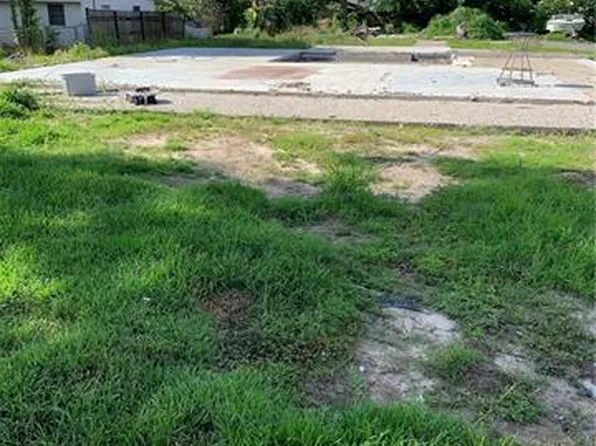 2031 Pin Oak Ct, Lake Charles, LA 70605