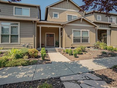 955 Camelot Dr, Ashland, OR, 97520