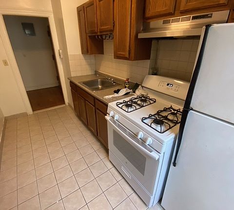 3rd image of 29-06 Crescent St #3DD
