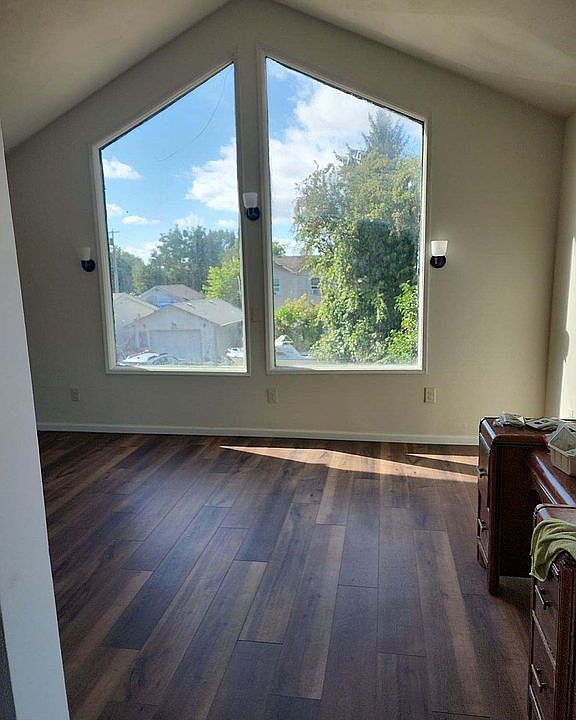 2nd image of 969 Bridge St