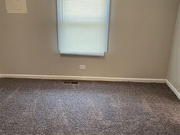 3rd image of 2357 N Dearborn St #B