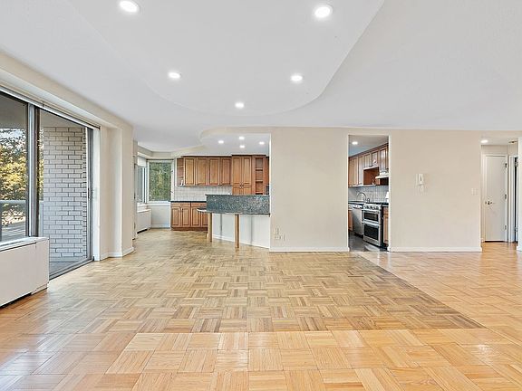 5th image of 3333 Henry Hudson Pkwy Unit 2MN