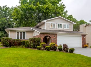 3924 Mary Lynn Dr, Urbandale, IA 50322
