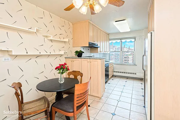 Sold by Sotheby's International Realty | media 15