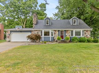 3091 Willow Creek Dr SW, Grandville, MI