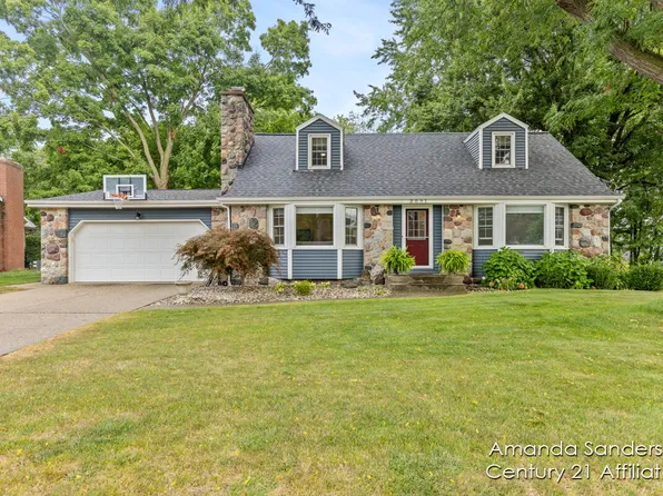 3091 Willow Creek Dr SW, Grandville, MI 49418