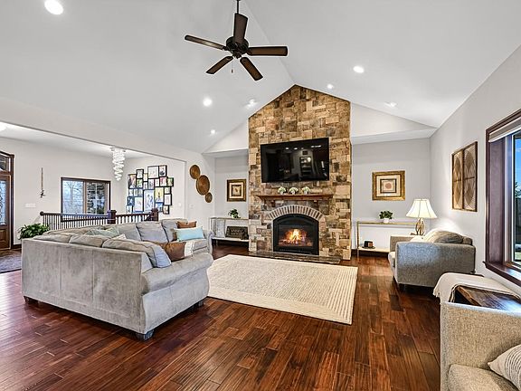 4th image of 4722 West Oakwood ROAD