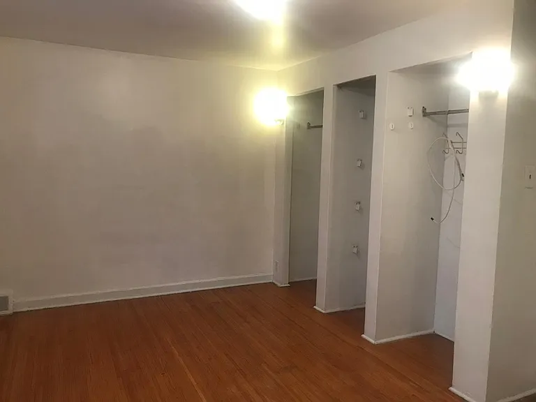 6344 Sylvester St — Photo 2
