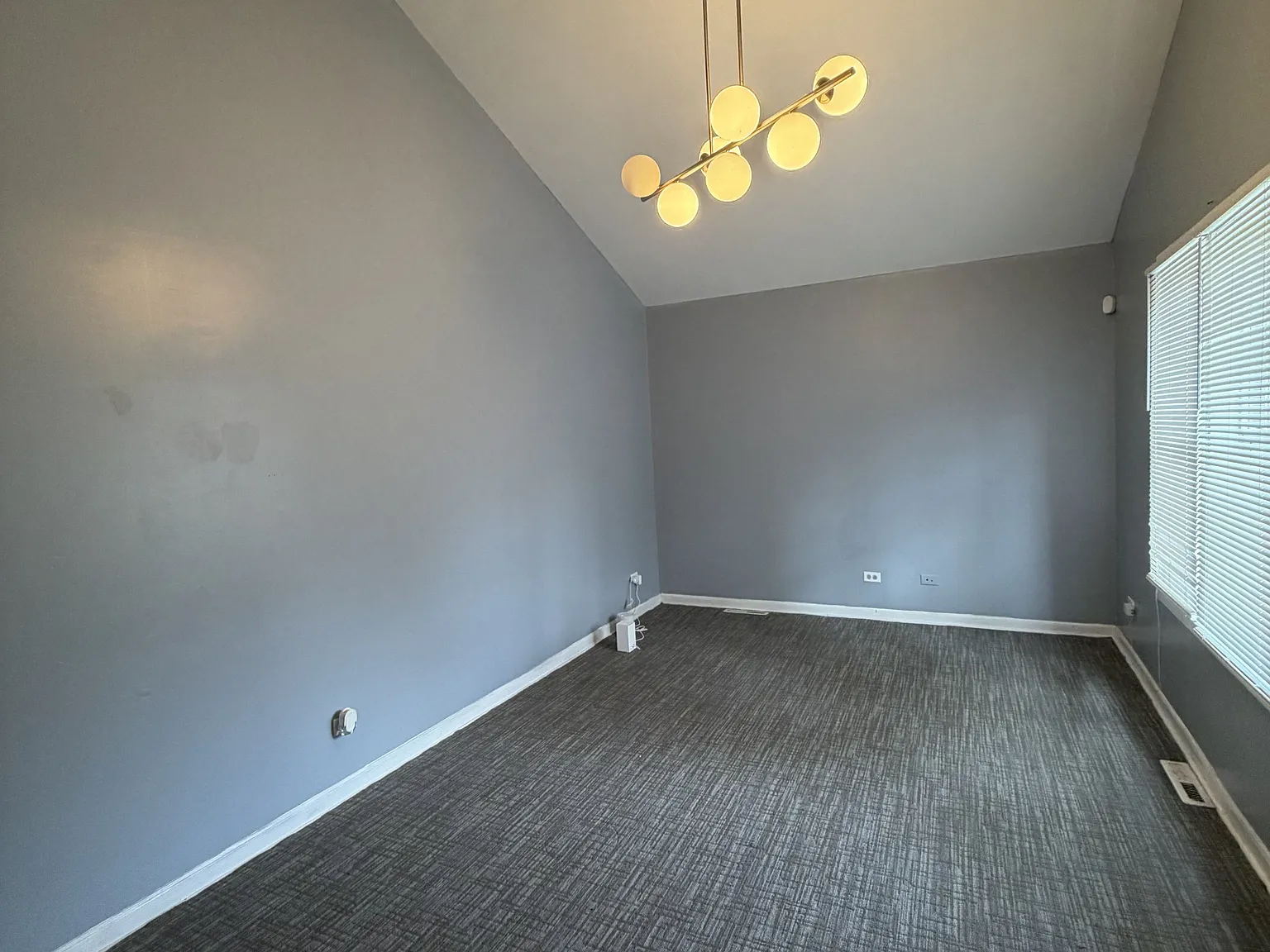 3 bed, 1241 sqft, $1,800 — Photo 3