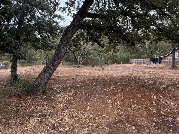 145 Ash St, Bastrop, TX 78602