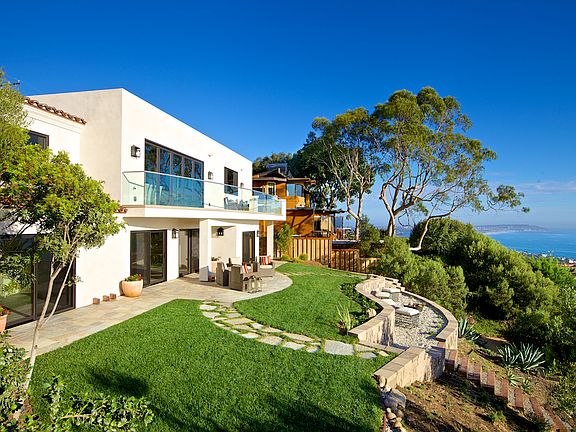 Panoramic ocean views!