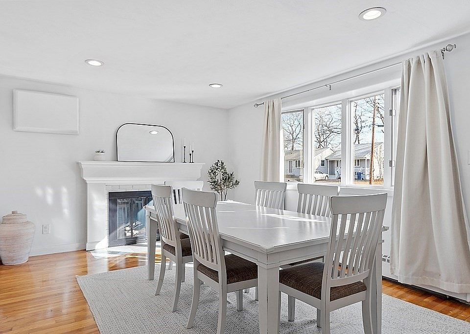 13 Ln, Tewksbury, MA 01876 Zillow