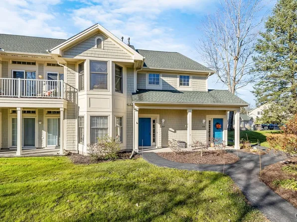 2108 Drummers Ct, Baldwinsville, NY 13027