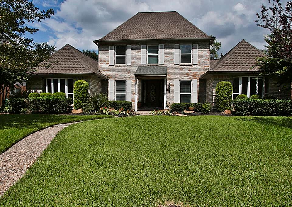 1st image of 12106 Glenway Dr