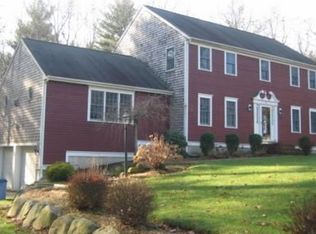 25 Fairway Dr, Bridgewater, MA 02324