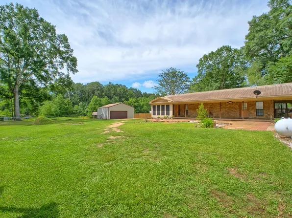 300 Aspen Dr, Hemphill, TX 75948