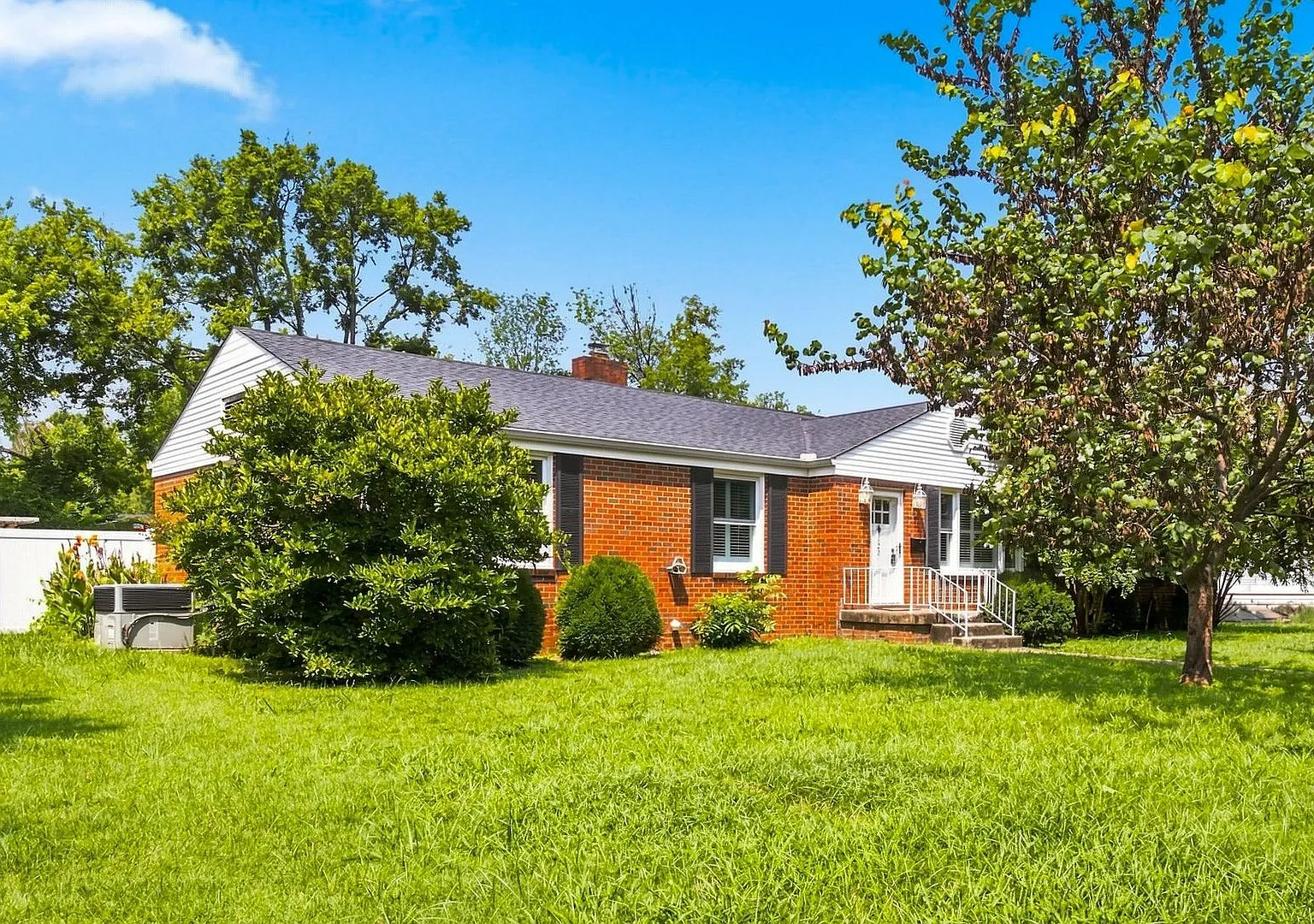 For Lease- 3 Bedroom Single Family Home In Lebanon! — Photo 4