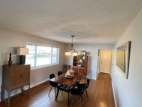 3rd image of 1720 N Bolton Ave