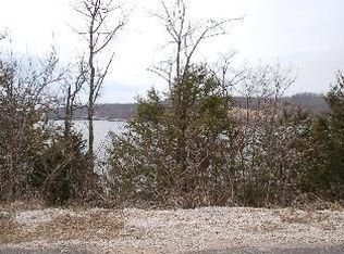 28 Sylvan Bay Dr, Linn Creek, MO 65052