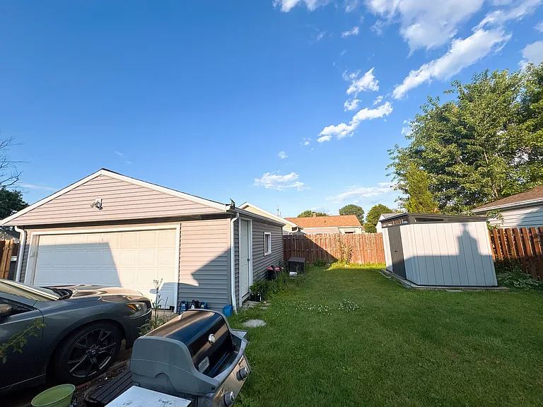 6051 Robert Dr — Photo 6