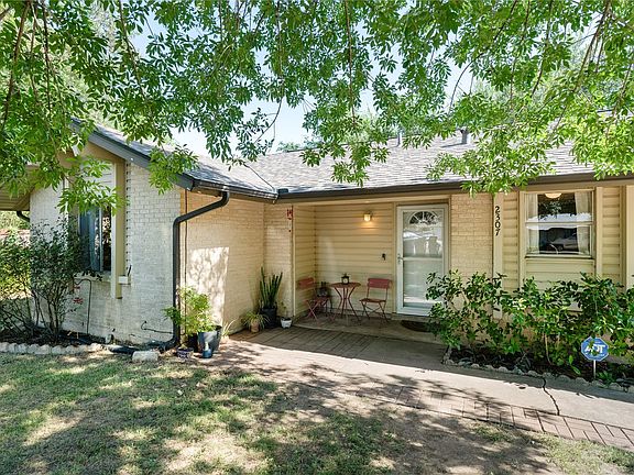 2nd image of 2307 Valley High Cir
