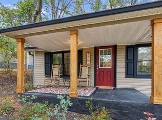 77 E Broad St, Hoschton, GA 30548