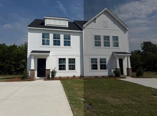325 Channing Ct, Hopkins, SC 29061