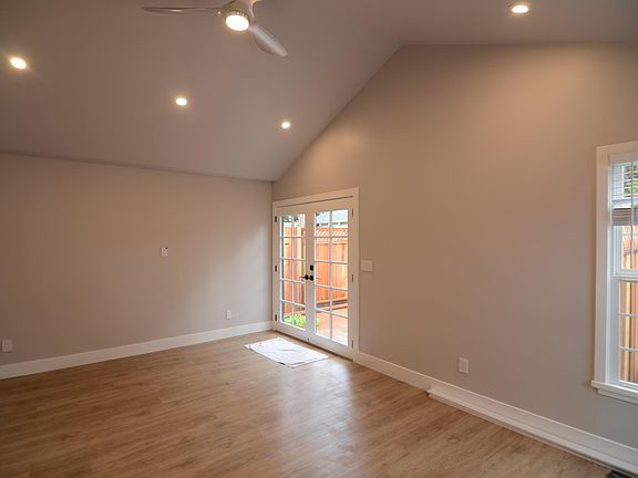 5th image of 1109 Pine St #B