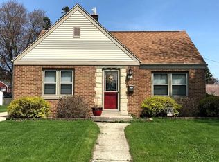 1111 N 18th St, Manitowoc, WI 54220