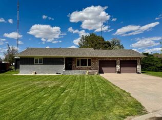 910 Centennial Dr, Goodland, KS 67735