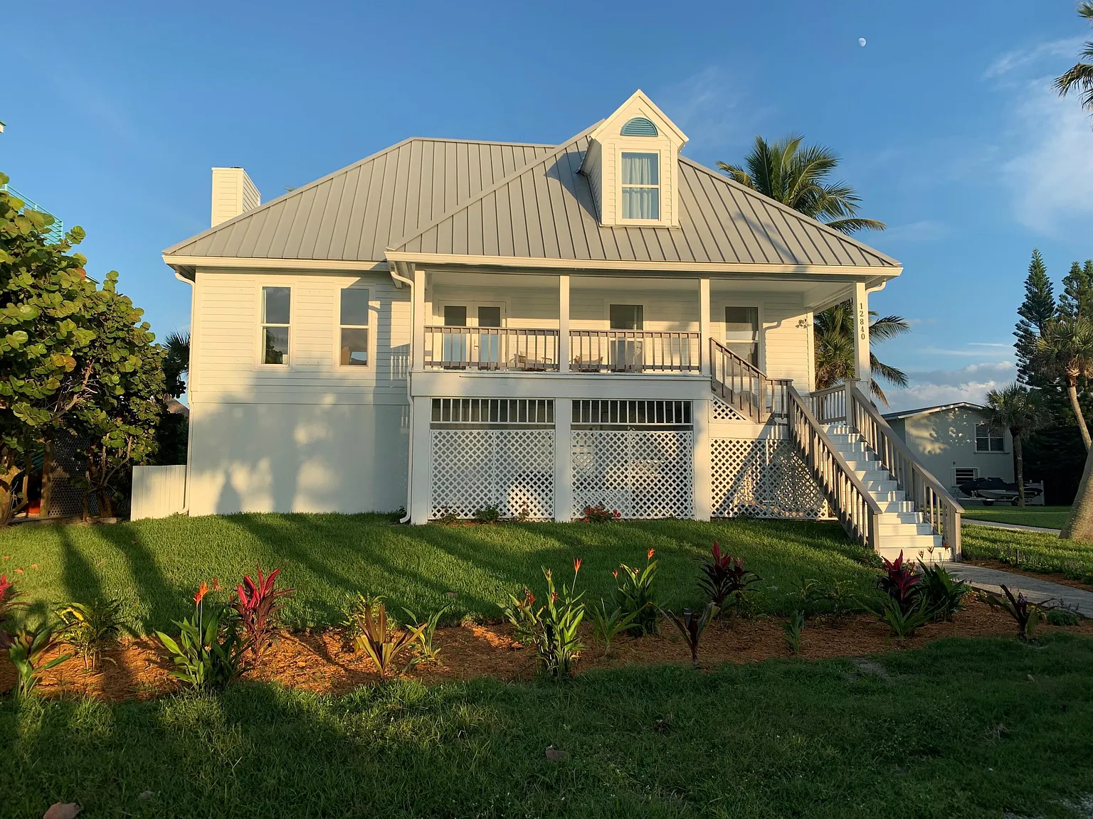 4 bed, 3.5 bath, 2200 sqft, $20,000 — Photo 1