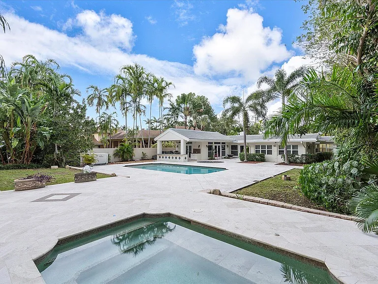 414 Riviera Isle Dr — Photo 45