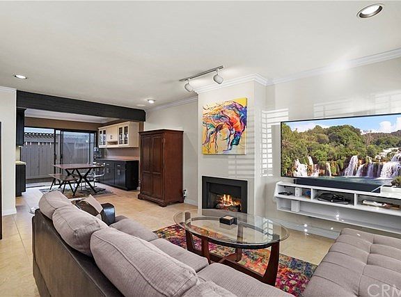 2nd image of 6 Sand Dollar Ct #3